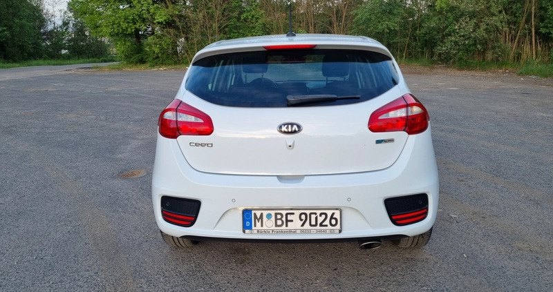 Kia Ceed cena 43500 przebieg: 183000, rok produkcji 2016 z Zawiercie małe 562